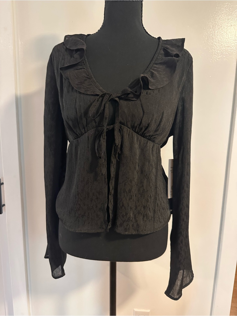 Black Long-Sleeve Ruffle Tie-Front Women's Top